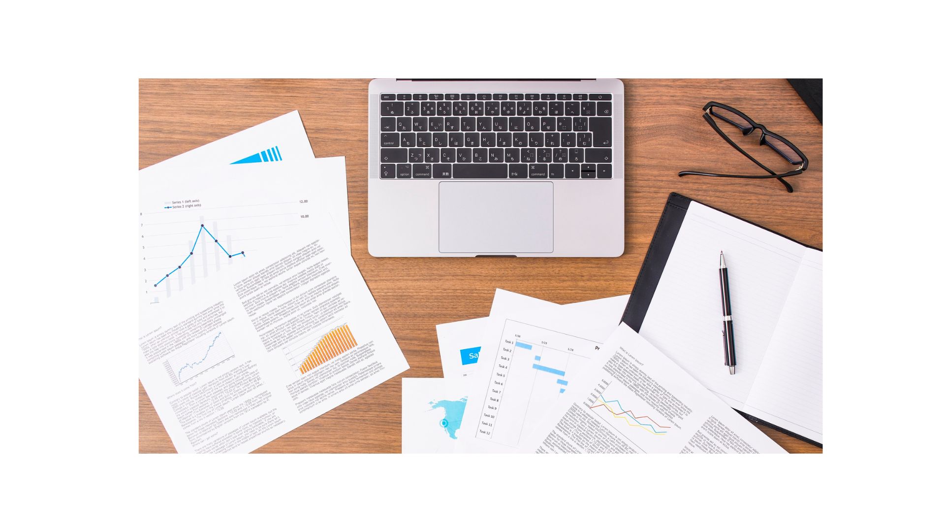 Завантажуєте презентаціх та таблиці